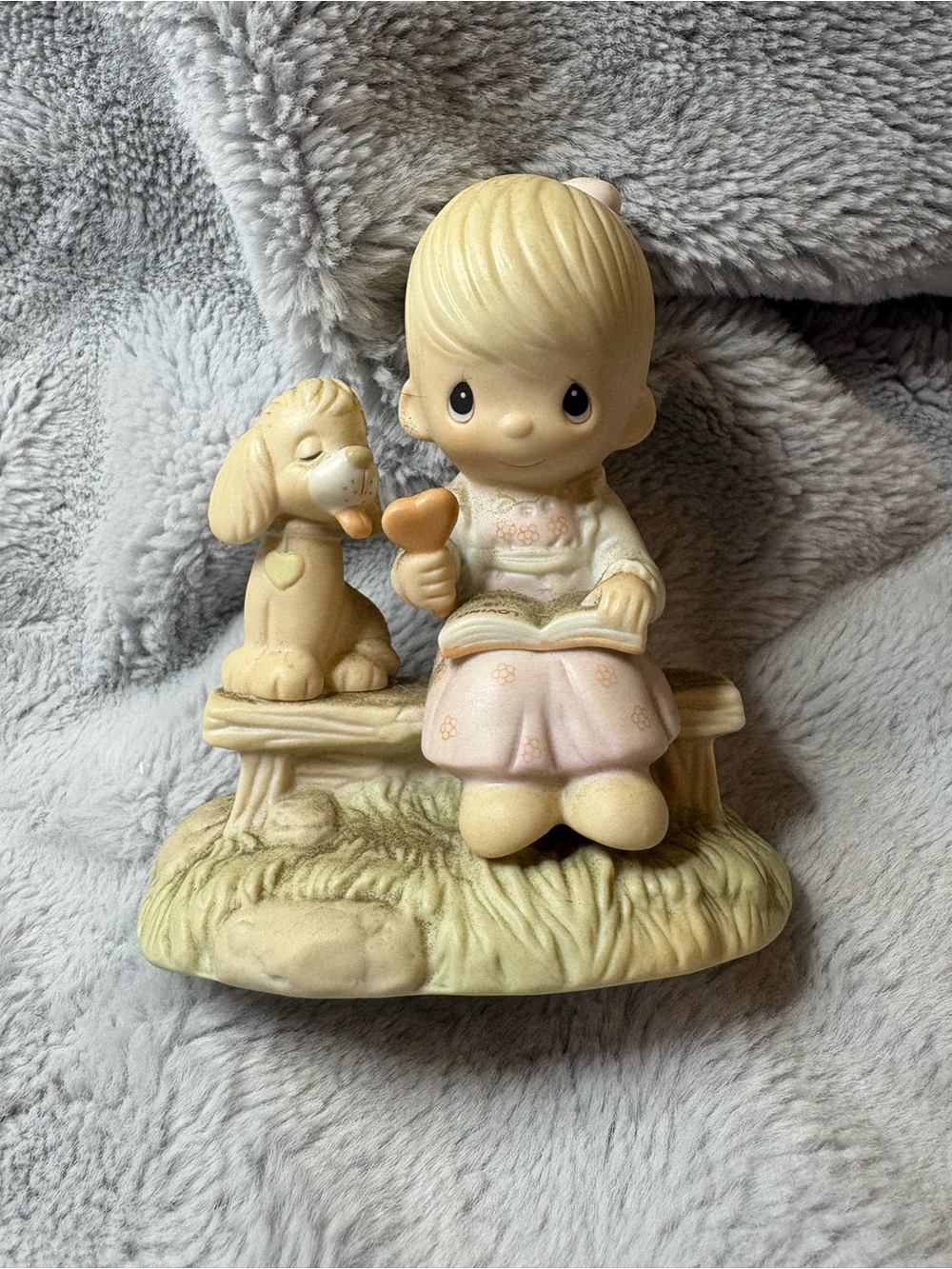 Precious Moments Vintage "Loving is Sharing"